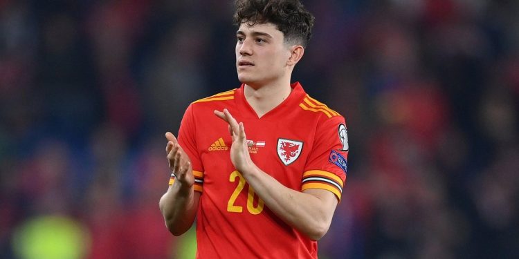 دنیل جیمز بازیکن تیم ملی ولز