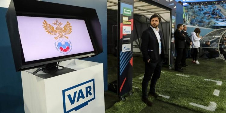 آفساید نیمه خودکار