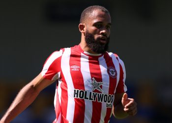 برایان امبمو پیش از آغاز جام جهانی ۲۰۲۲ ملیت خود را تغییر داد تا برای کامرون بازی کند