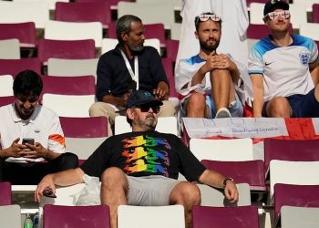 لباس‌های رنگین کمانی