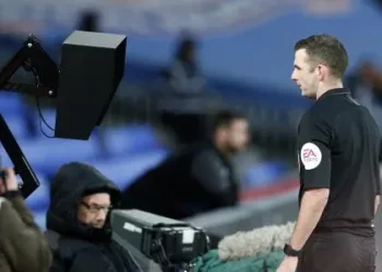 ادامه حواشی کمک داور ویدیویی: VAR همچنان باعث نارضایتی تیم‌ها می‌شود