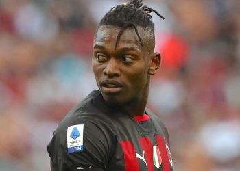 رافائل لیائو، ستاره میلان، پیشنهادات رئال مادرید و چلسی را رد کرد