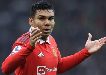 عملکرد ضعیف کاسمیرو در هفته‌های اخیر و نگرانی کادر فنی منچستریونایتد