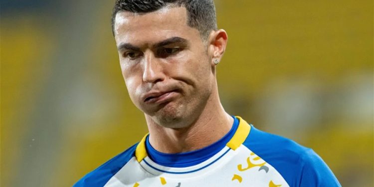 چند روز پس از ورود کریستیانو رونالدو به صنعت 842,900,000,000 دلاری، وی متهم به دروغگویی درباره آخرین سرمایه‌گذاری 10 میلیون دلاری خود شد