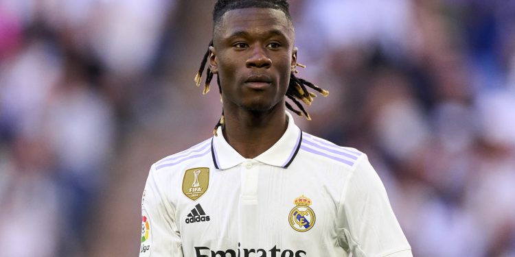 تمدید قرارداد کاماوینگا با رئال مادرید با افزدون بند آزادسازی ۱ میلیارد یورویی