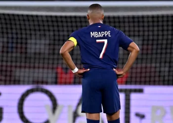 شکست پاری سن ژرمن مقابل نیس علیرغم دبل امباپه