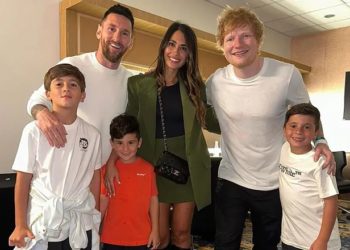 خانواده مسی بعد از خداحافظی از مسابقه حذفی MLS بعدازظهر را با اد شیران به اشتراک می‌گذارند