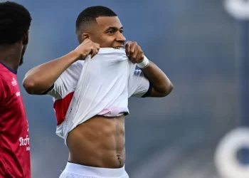 یک تساوی دیگر برای پاریسی‌ها: امباپه و دمبله ناموفق در گلزنی