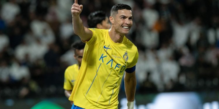 کریستیانو رونالدو با تصمیم سرمربی النصر پس از پنجاهمین گل خود در سال 2023 از محرومیت اجتناب کرد